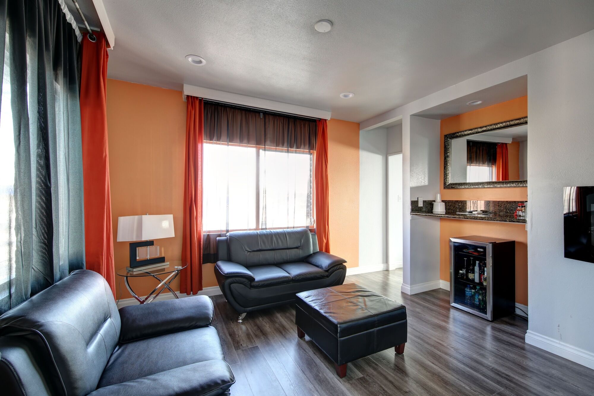 La Adventurer 3* Inglewood
