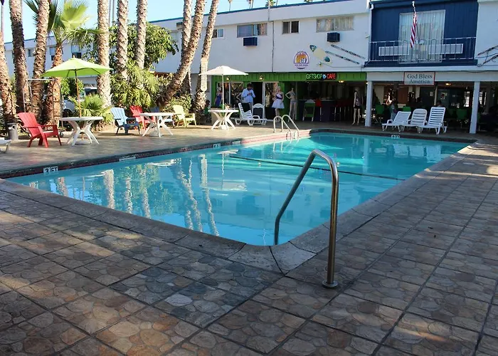 LA Adventurer Hotel